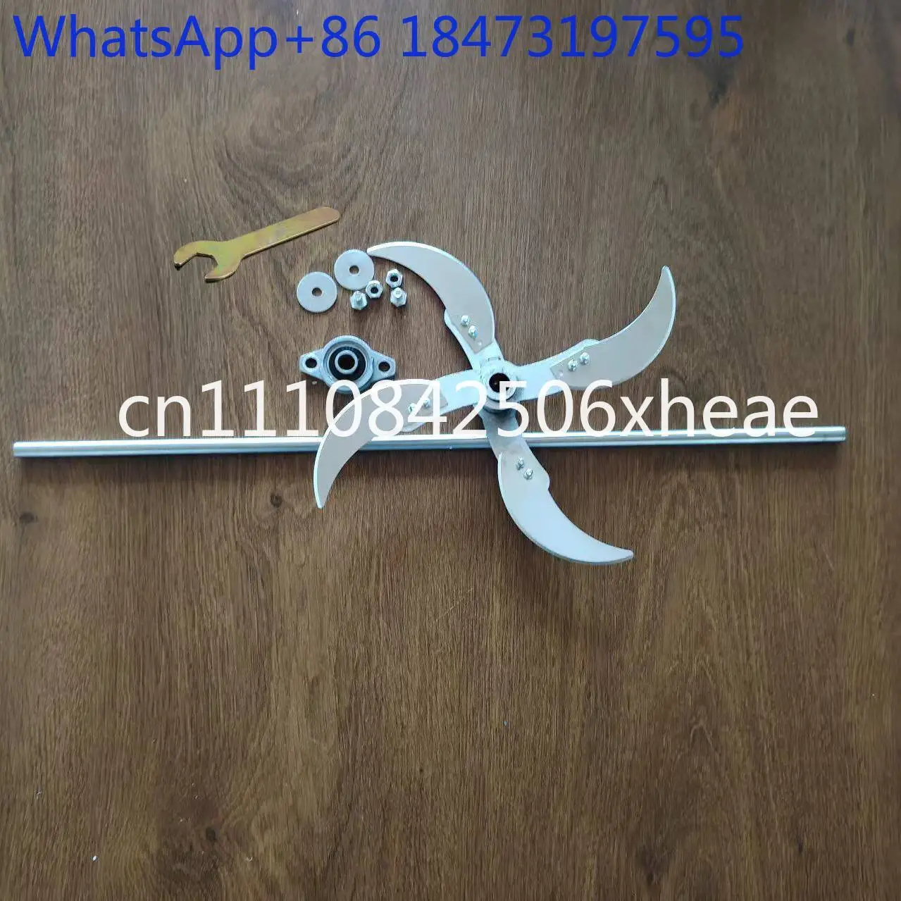 

Electric hammer vegetable cutter breeding, hand drill modified plastic bucket to crush vegetable artifacts