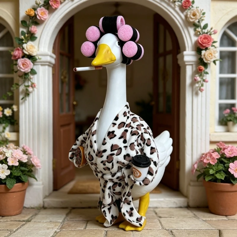 2026 Pig Goose Cow Clothing Courtyard Farm Decoration Goose Clothing Funny 23 Inch Goose Accessory Set (excluding Geese)