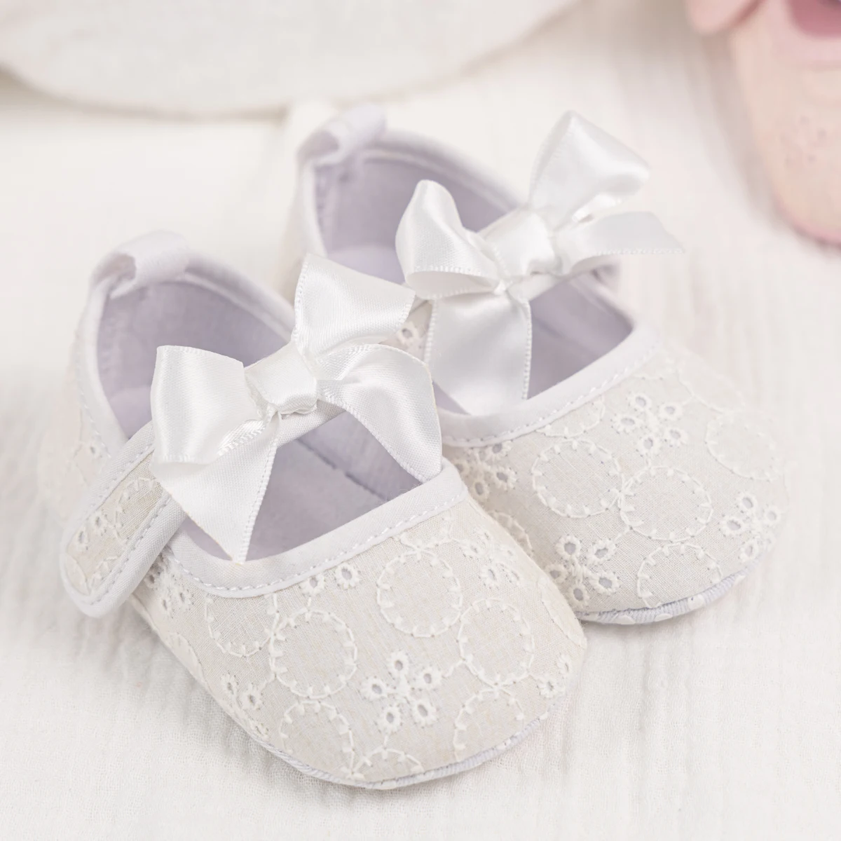 Four Seasons Newborn Baby Walking Shoes Classic Color Matching Bow Princess Shoes Baby Girl Anti-slip Soft Bottom Solid Color