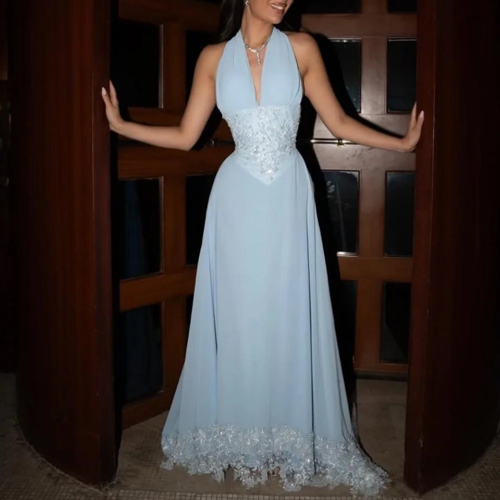 

Индивидуальные длинные вечерние платья А-силуэта цвета небесно-голубого с атласной отделкой, аппликациями, бисером и пайетками, с вырезом халтер, для женщин, в скромном пасторальном стиле