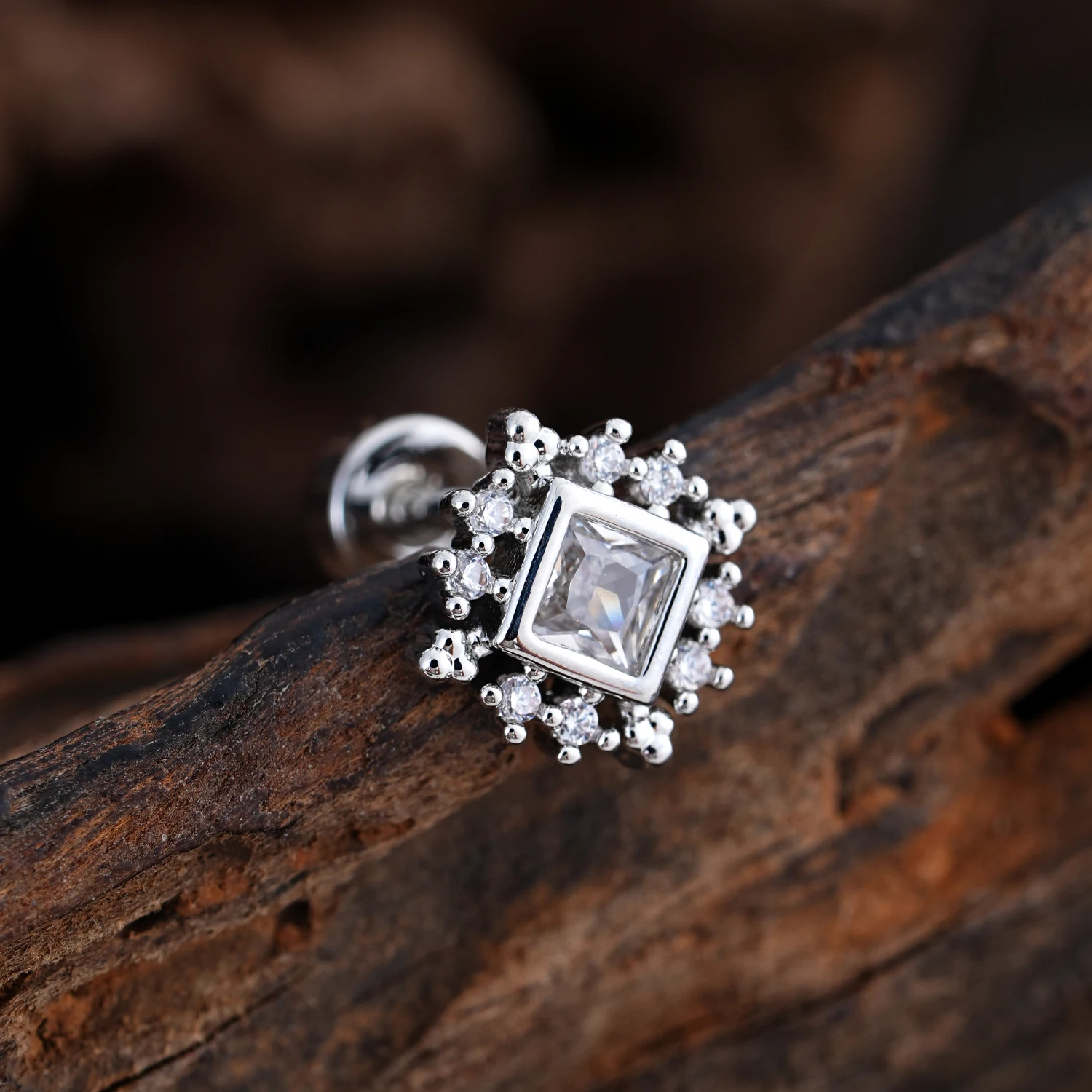 1 Stück Hypoallergene Ohrstecker Piercing Oreja Stahl Schmetterling Stern Mini Ohrring mit Schraubverschluss Helix Tragus Piercing Schmuck für Frauen – Detail 11