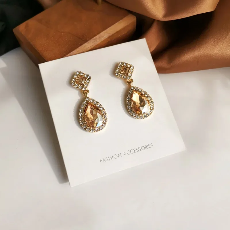 Korean Simple Champagne Water Drop Crystal Stone Clip on  Earrings Luxury Retro Shinny Rhinestone Clip Earrings No Piercing