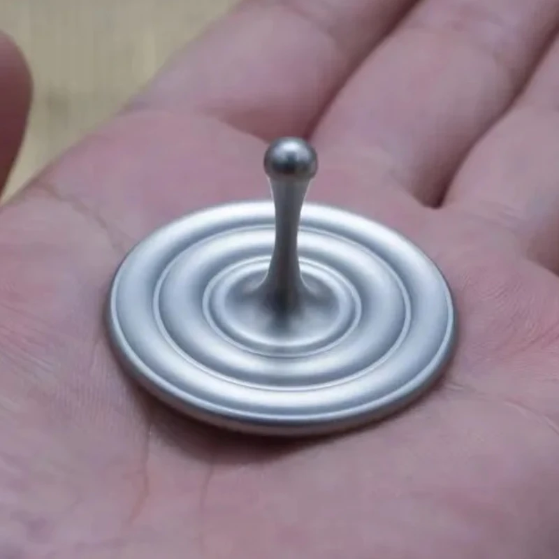 MEZMOTOP Wassertropfen Kreiselspitze Schreibtisch Gadgets Rotierende Hand Fidget Spinner EDC Metall Stressabbau Spielzeug Antistress