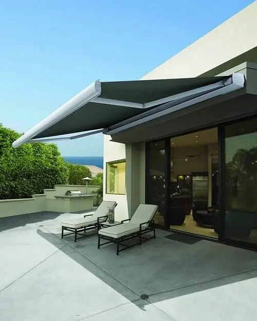 

Retractable Outdoor Awning for Restaurant Cafe Folding Sunshade Full Cassette Sunshade Motorized Awning with Remote Control