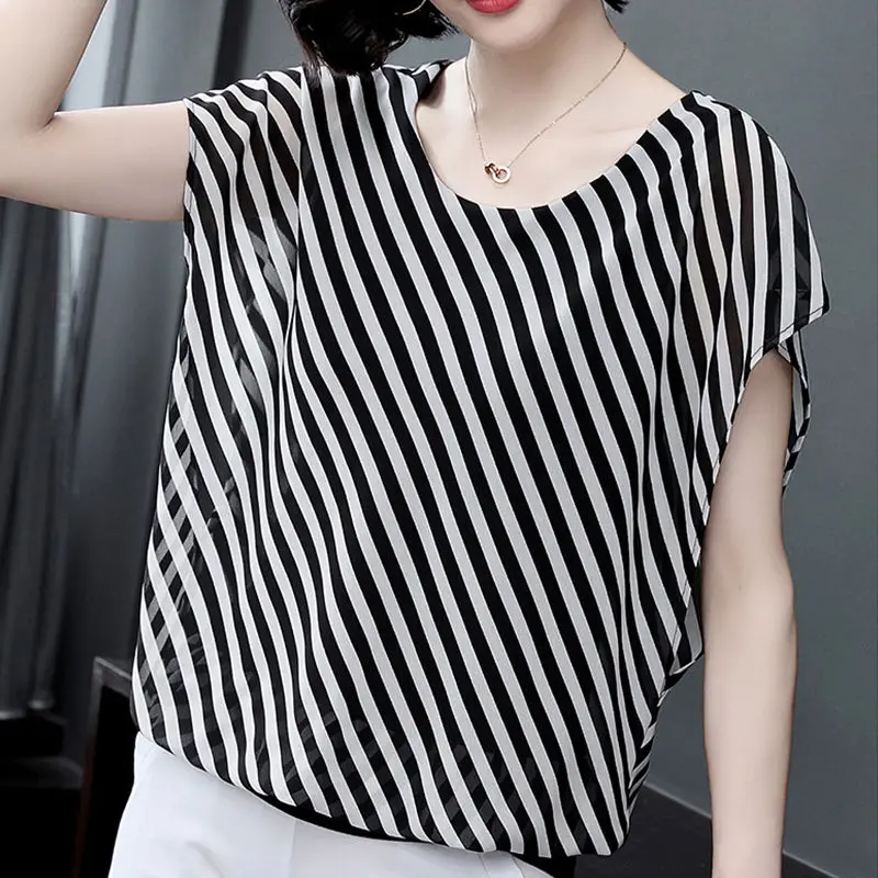 

Новые летние повседневные пуловеры, корейская шифоновая рубашка, модная универсальная блузка с круглым вырезом и рукавами «летучая мышь», полосатая блузка, женская одежда 2025