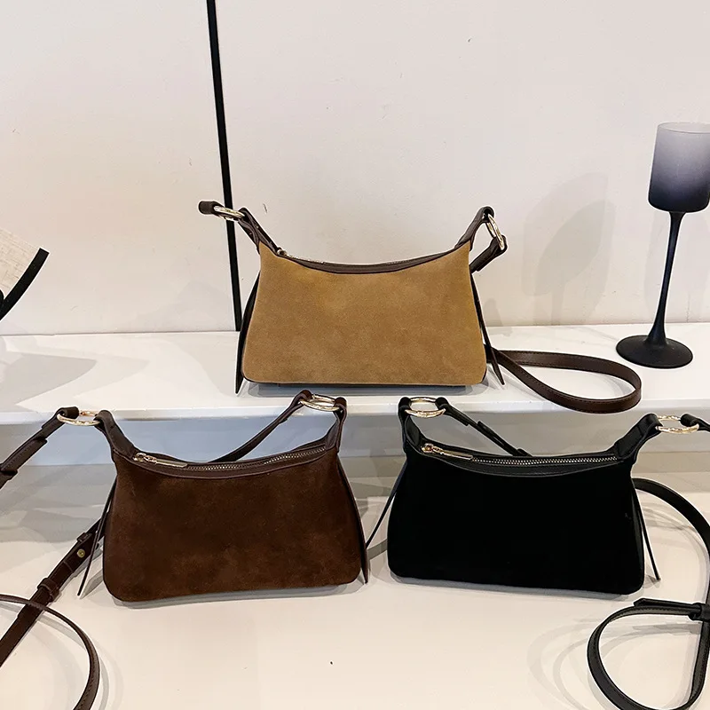 

Vintage Square Bag, Luxe Underarm Purse for Women, Minimalist Shoulder Crossbody Versatile Day to Night Tote, Textured Sling Bag