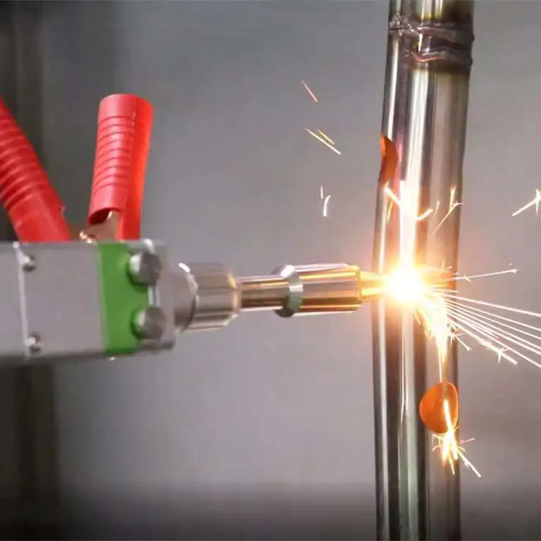 Portable Cnc 5-In-1 Handheld Metal Laser Welding Hine