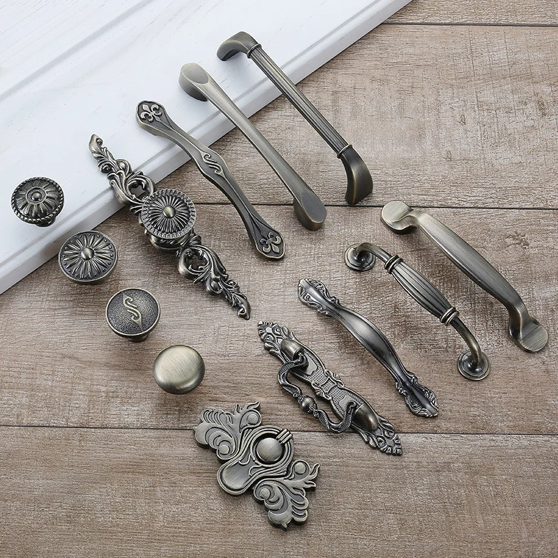 Antique Bronze Cabinet Handles and Knobs Metal Drawer Pulls Vintage Kitchen Cupboard Handle and Knobs Furniture Handles Hardware