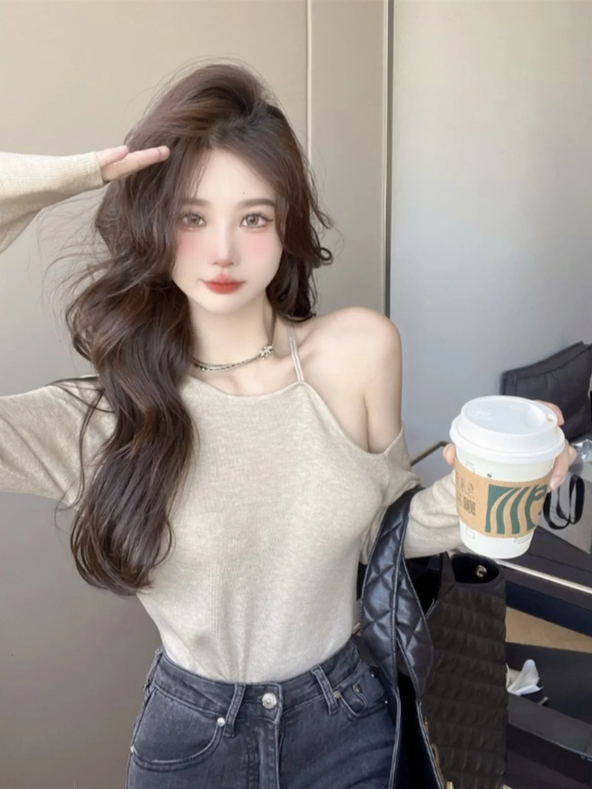 

Sexy Pure Desire Spicy Girl One-oulder Hanging Ne Top Women's Early Autumn Unique oulder Long Sve Knitted Ba...