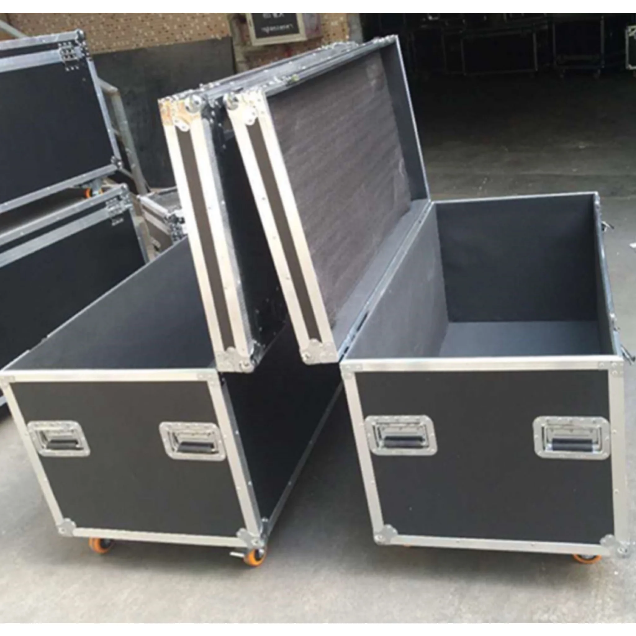 xx-Customizable Large Equipment Carrying Flight Case with Foam Interior Hard Aluminum Road Case with Wheels