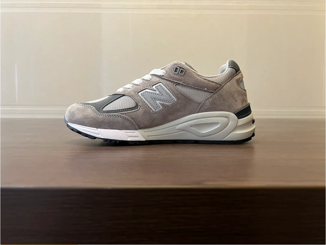 NewBalance NB990 V2 Classic USA Made Suede With Mesh Outdoor Walk Shoes Unisex Lightweight Retro Outdoor Street Running Sneakers