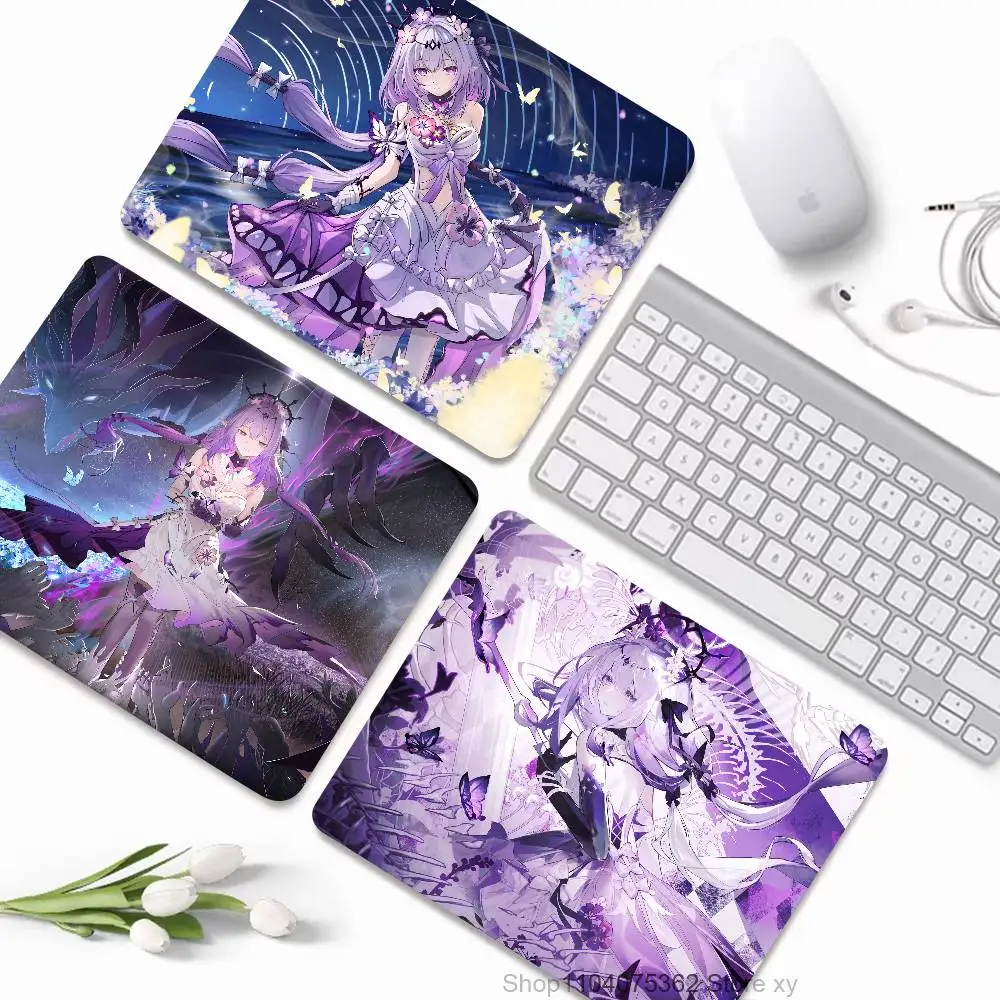 Game Honkai Star Rail Castorice Mousepad Small LockEdge Mouse Pad For Gamers Computer Desk Pad Rectangular Anti-slip Rubber