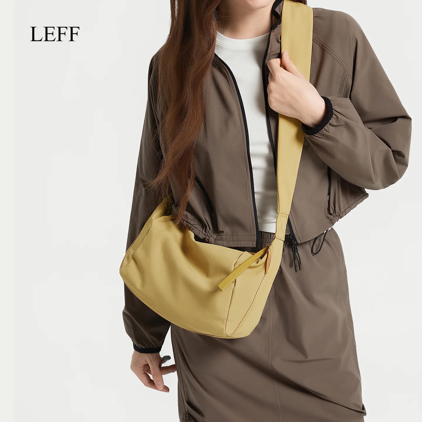 

LEFF Fashion Large Crossbody Bag For Women High End Feel Outdoor Bags New Waterproof Travel Shoulder Bag Commuting Casual Bags