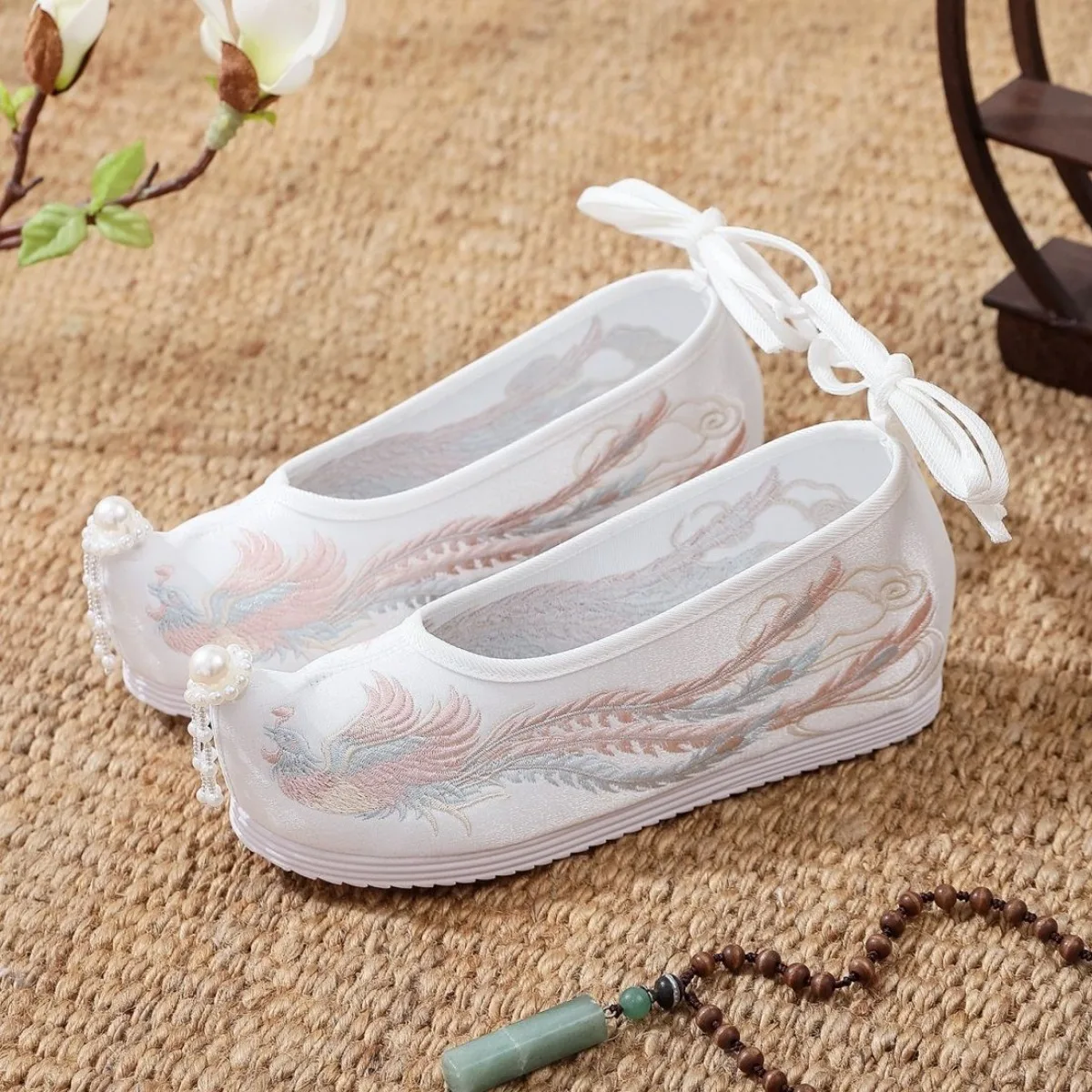 Women Ming Dynasty Slip-on Hanfu Shoes Embroidered Cloth Shoes Wedge Soft Sole Height Increase Ethnic Student Versatile Footwear