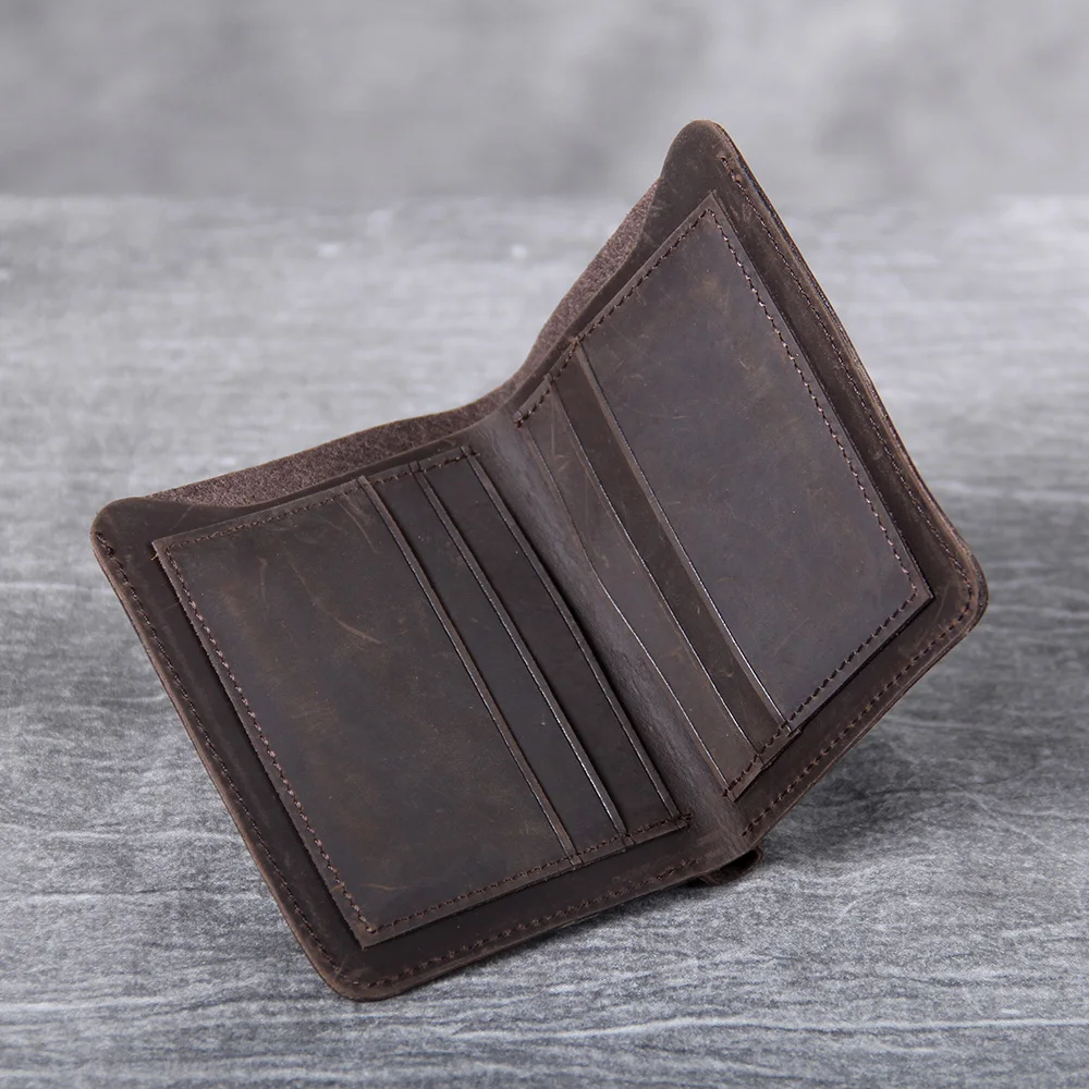 S.WORKER Klassische Kurzbörse aus Vollnarbenleder für Herren, Minimalistische Taschenbörse mit Kartenhalter – Detail 6