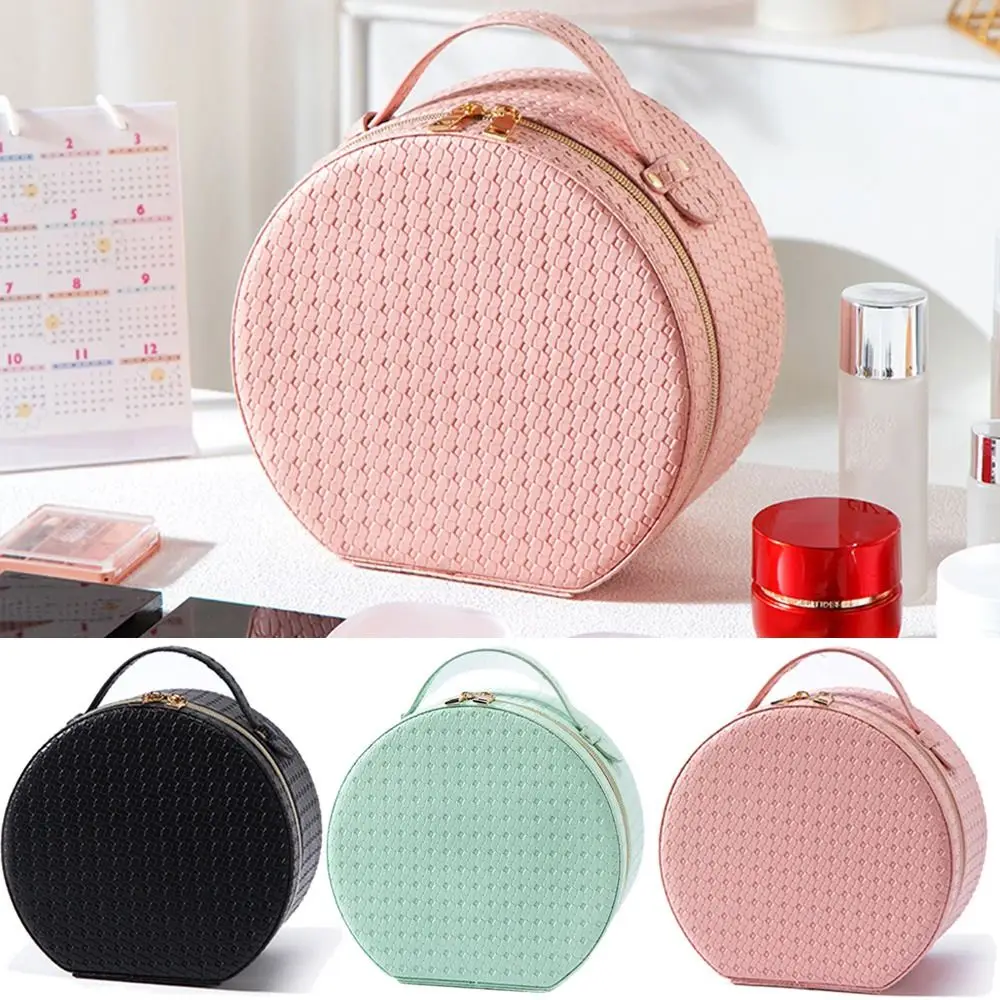 

Portable Makeup Case with Lights Adjustable Dividers PU Leather Travel Toiletry Organizer Zipper Closure 3 Color Lighting Modes