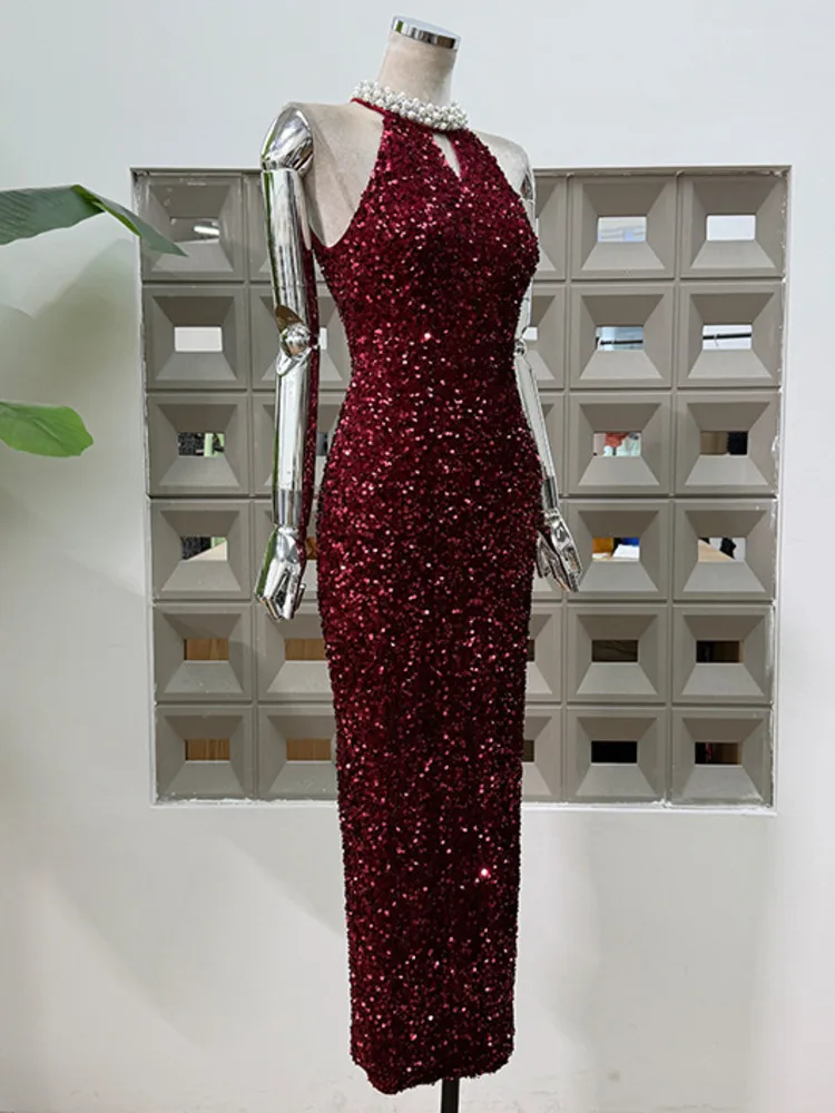 DFDG Damen 2025, Frühling und Sommer, mit Perlen besetztes Neckholder-Samt-Paillettenkleid, funkelndes, figurbetontes Stretch-Slip-One-Step-Cocktailpartykleid