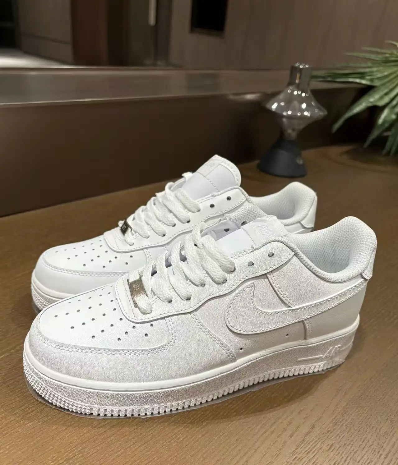 Nike Air Force 1 07 zapatos de skate para hombres y mujeres zapatos bajos de cuero estilo Retro clásico resistentes al desgaste blanco puro para hombres