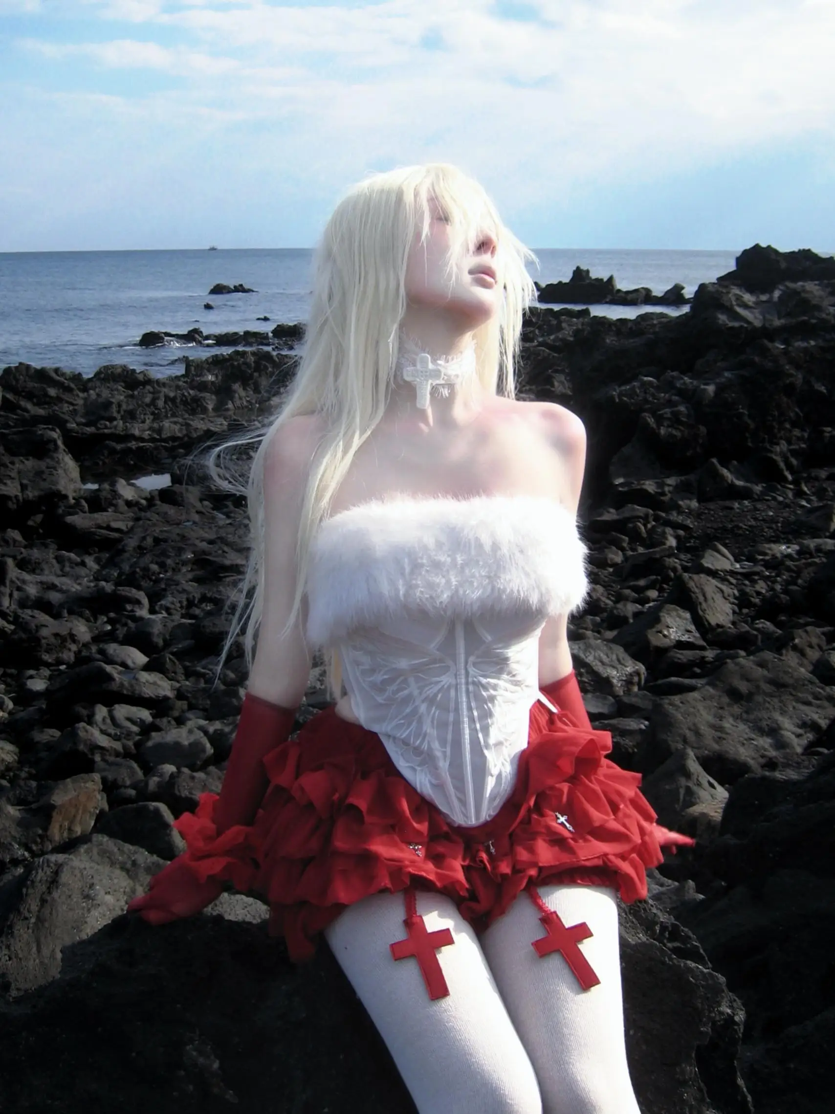 

DamnGirl Original Snow White Furry Christmas Tube Top Fishbone Sleeveless Backless Crop Top with Ball Gown Mini Skirts