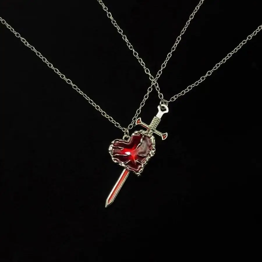 

Gothic retro blood cross sword heart-shaped niche necklace love dark pendant design for girlfriend