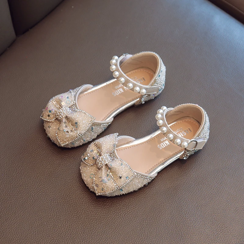 Zapatos de princesa con lazo para niña, calzado de baile con diamantes brillantes, zapatos de rendimiento con perlas, suela suave, novedad de verano, 2024