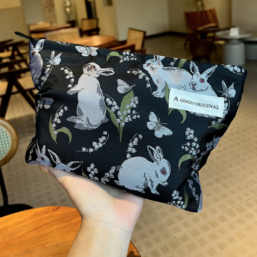 New Black Retro Rabbit Jacquard Floral Makeup Bag Portable Cosmetic Bag Travel Skincare Toiletries Makeup Organizer Pouch Clutch