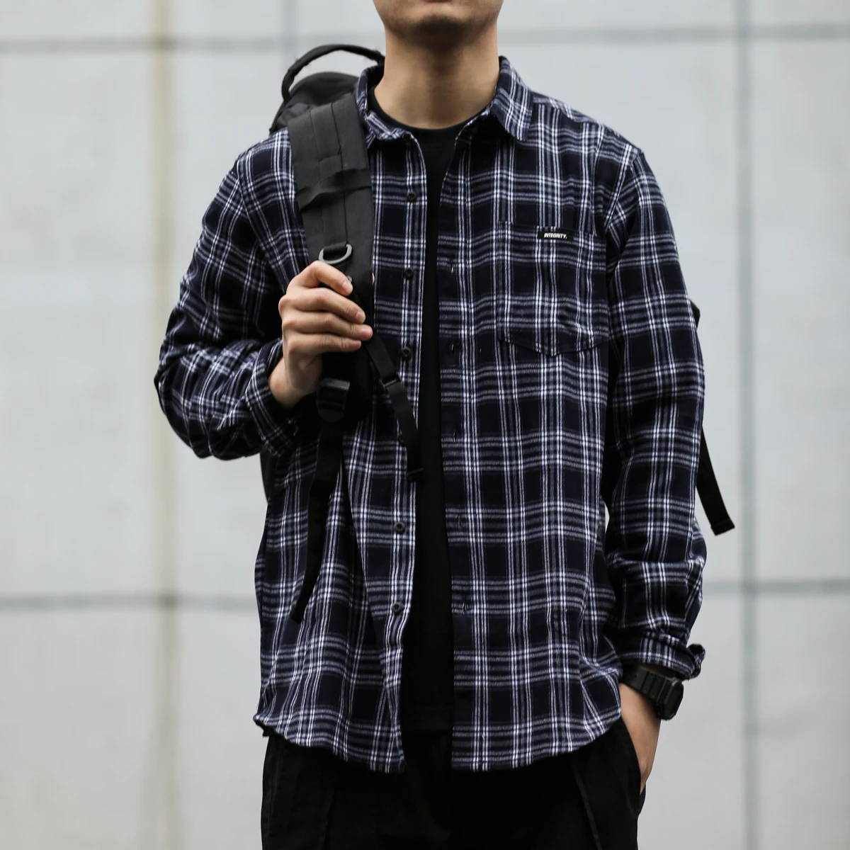 2024 autumn frosted shirt men's plaid loose long sleeved casual work clothes thick shirt trend camisa masculina slim fit blouse image 4