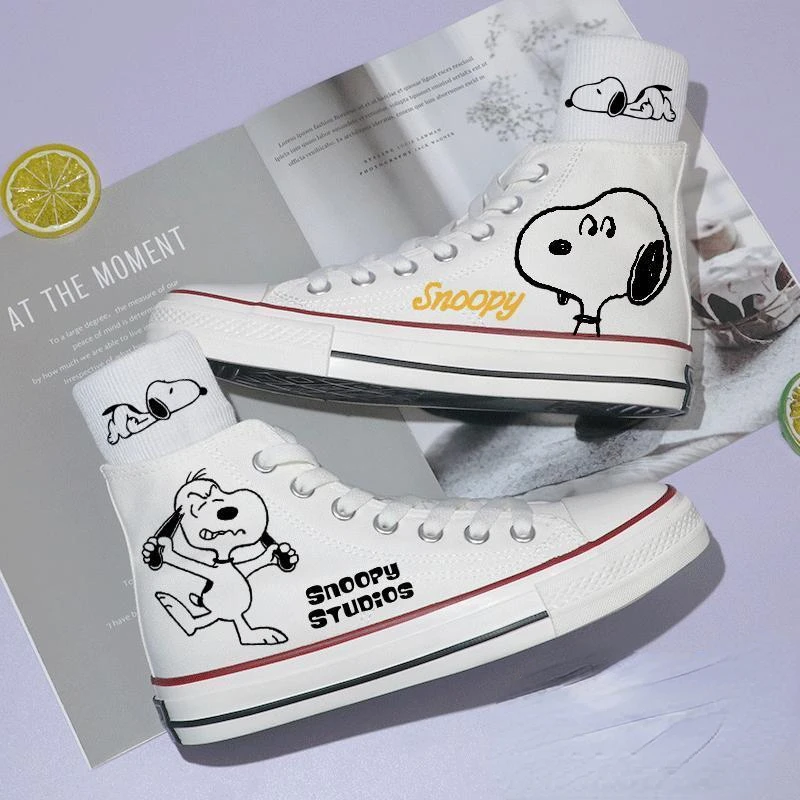 Kawaii Snoopy brezentowe buty studenckie kreskówki ręcznie malowane graffiti płaskie buty śliczne na co dzień modne trampki prezent dla pary