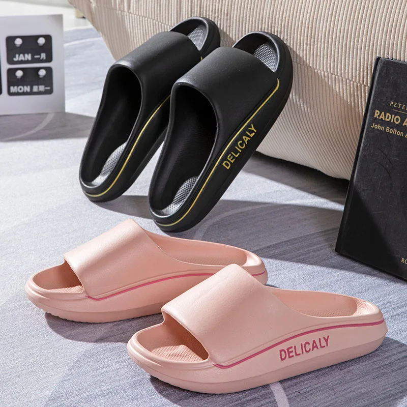 Platform Thick Bathroom Home Slippers Women Cloud Slippers Fashion Soft Sole EVA Indoor Sandals Non-Slip Flip Flop Men Slippers