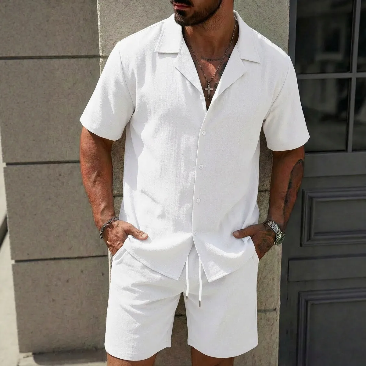 

2026 Summer New Men's Solid Color T-Shirt Casual Short Sleeve Shirt + Shorts Set - European Style Loose Beach Pants 2-Piece Set