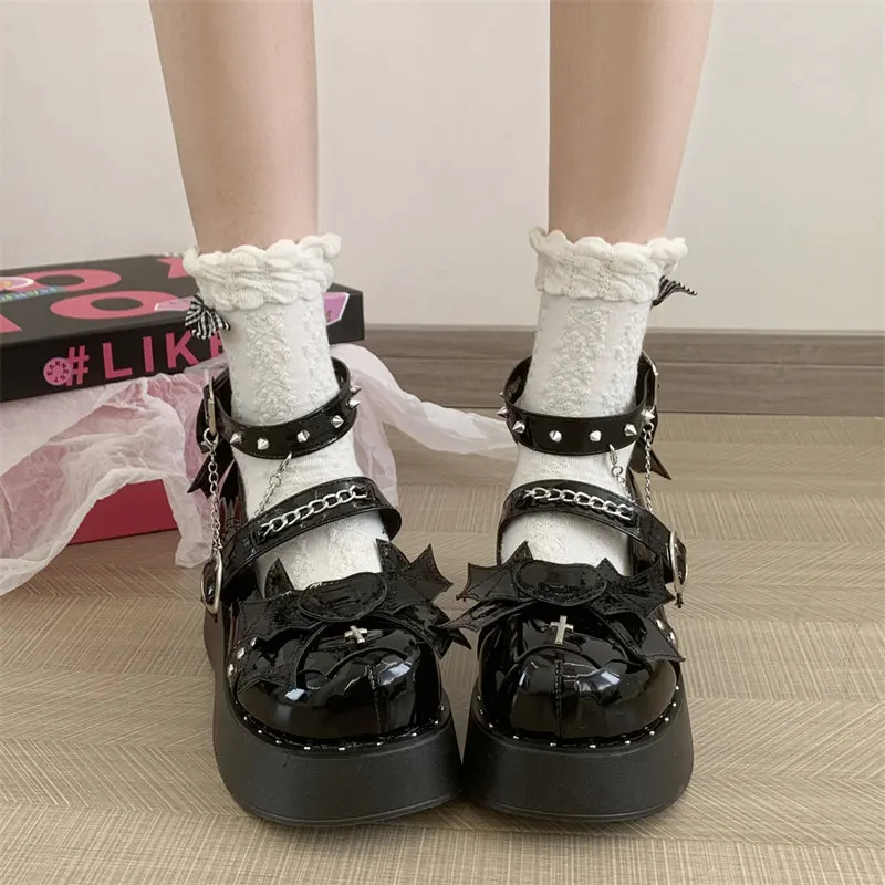 Y2K Metal Chains Punk Gothic Pumps Women Black Patent Leather Buckle Strap Wedges Single Shoes Woman Platform Rivet Lolita Shoes