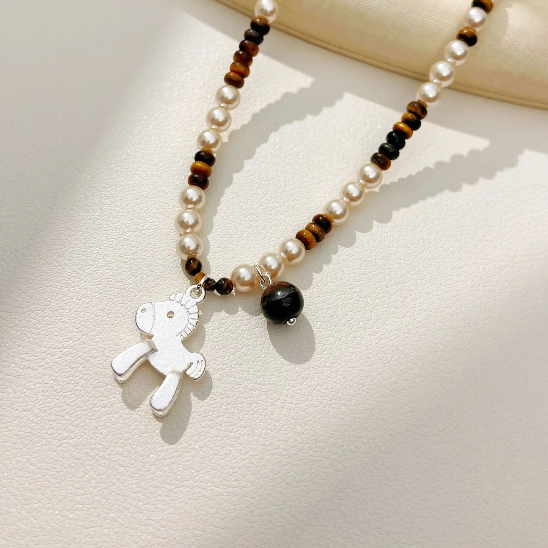 Tiger Eye Beaded Pearl Necklace for Women, Small Horse Pendant Minimalist Luxury Necklace, Daily Commute Versatile Jewelry Gift