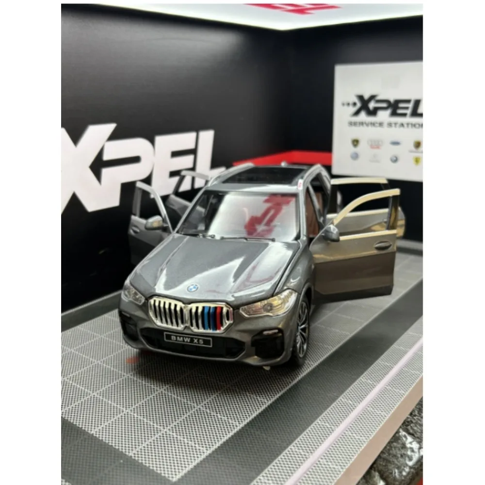 1:24 BMW X5 SUV Legierung Auto Druckguss & Spielzeugfahrzeuge Automodell Sound und Licht Zurückziehen Auto Spielzeug für Lieblingsfestgeschenke