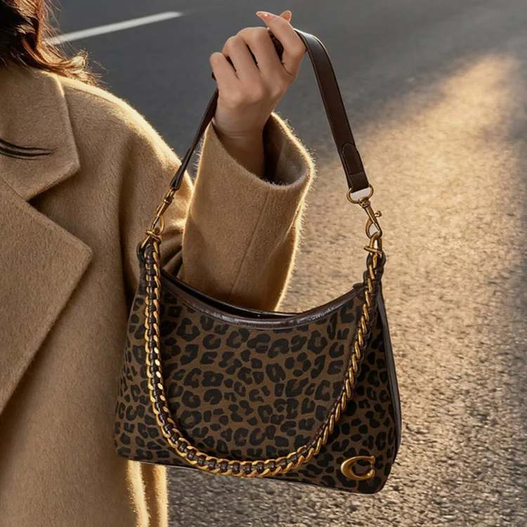 

Women's 2026 Autumn Winter New Leopard Print Armpit Bag Chain Shoulder Crossbody Bag Versatile Casual Daily Use Diaper Bag Baby