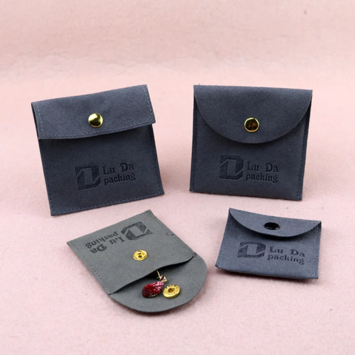 

100pcs Beige Soft Velvet Jewelry Bags Soap Fragrance Perfume Oil Packaging Pouches Flat Open Style Drawstring Sack With Logo