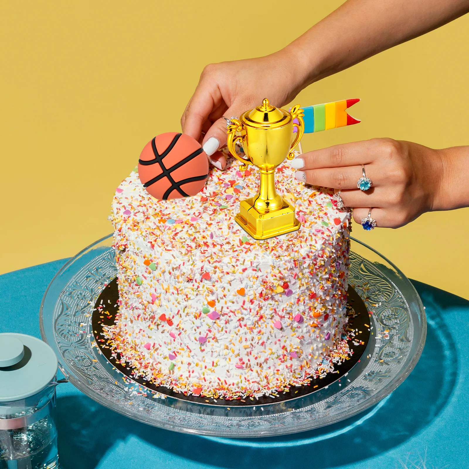 

2 set 2 Sets Basketball Cake Toppers: Mini Trophies Balls Ornaments, Birthday Cake Decorations For Boys, Basketball Theme Party