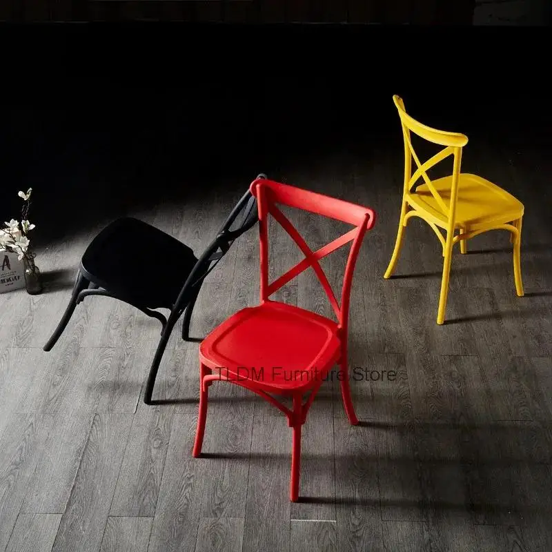 Plastic Dining Chairs Ins Adult Nordic Home Furniture Large Stackable Fork Dining Chair Backrest Reinforced PP Chair