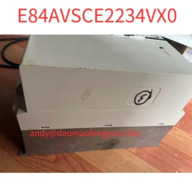 Second-hand Frequency converter E84AVSCE2234VX0 test OK