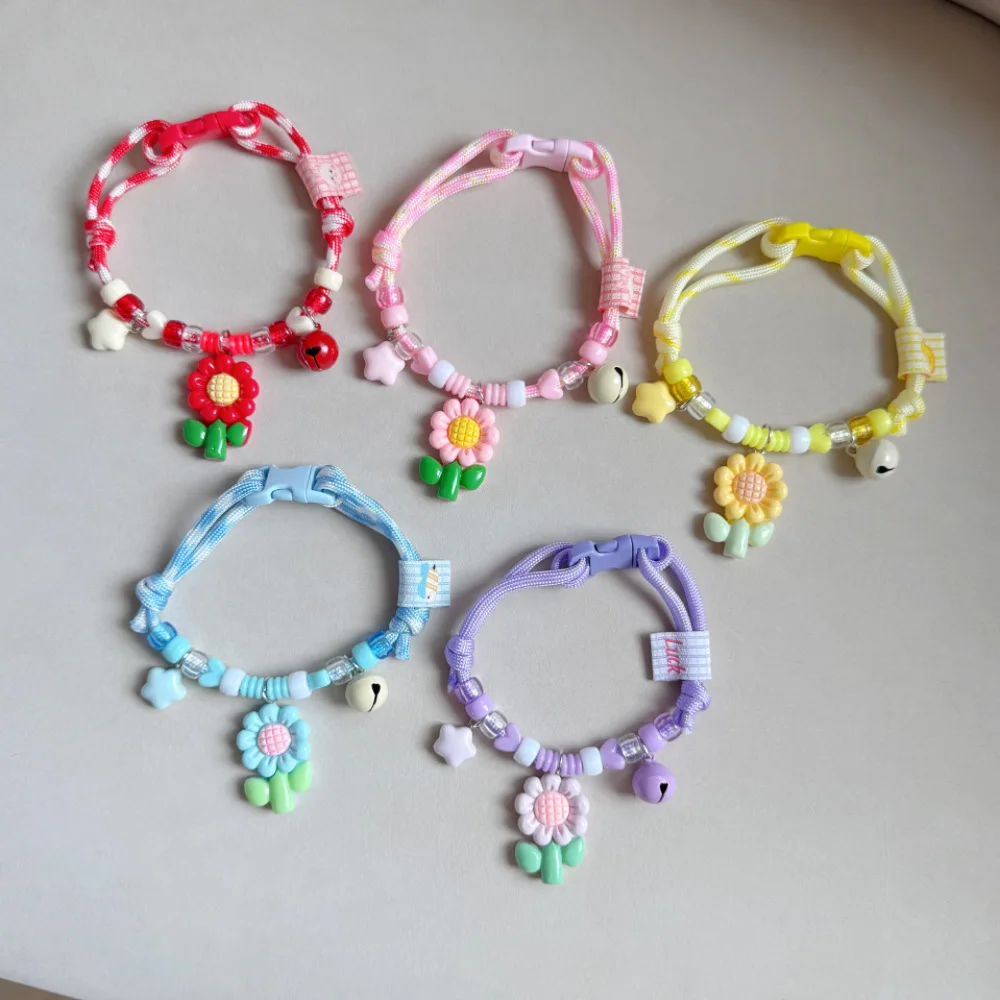 Collares para Gatos y Perros, Collares para Mascotas, Cuerdas Tejidas con Lindas Flores Pequeñas, Combinación de Colores Dopamina, Decoraciones de Ositos de Peluche Beagle