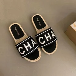 2024 Womens Summer New Fashion Open-Toe Flat Non-Slip Womens Shoes Outdoor Casual Letter Printed Beach Slippers for Women
