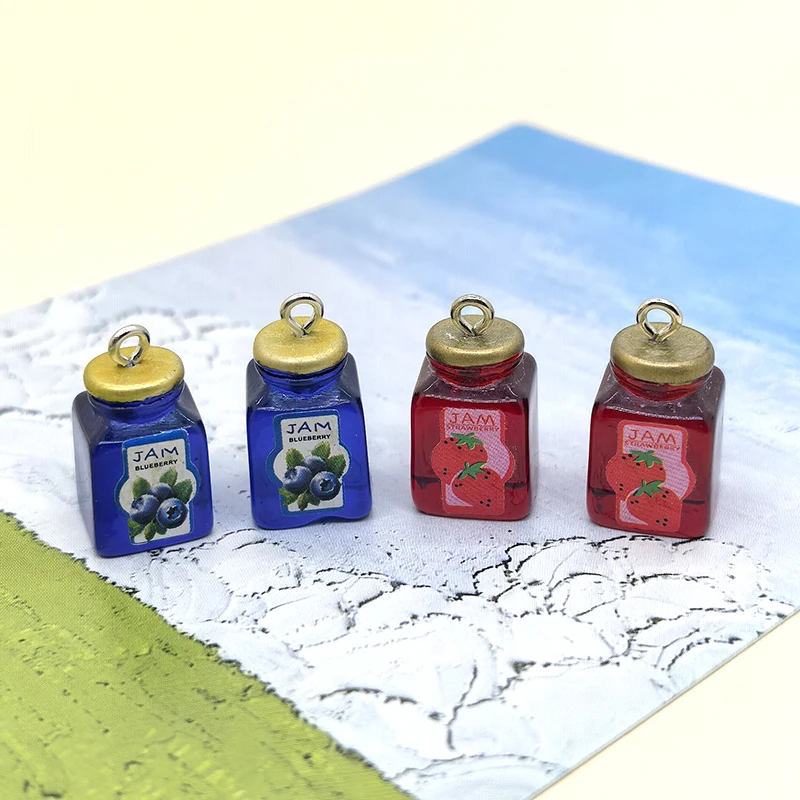 10 Uds. De dijes de resina de mermelada de fresa y arándanos en 3D, colgante de botella de comida bonito y divertido, accesorio Diy para hacer joyería y pendientes