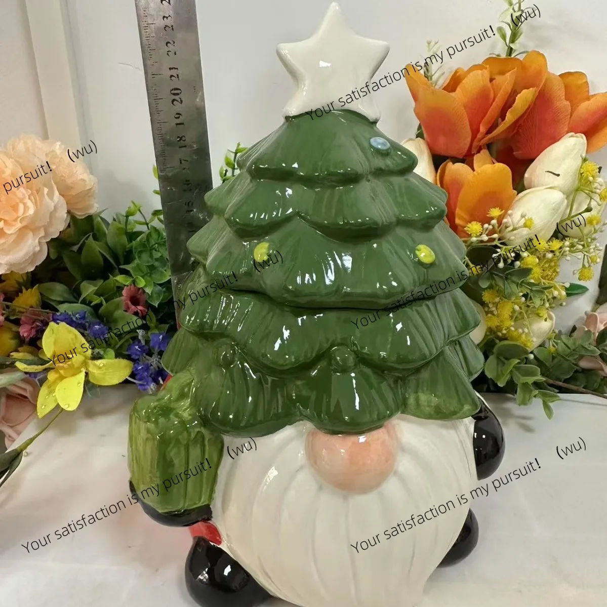 

Christmas ornaments creative Santa candy piggy bank home ornaments American cute cartoon storage