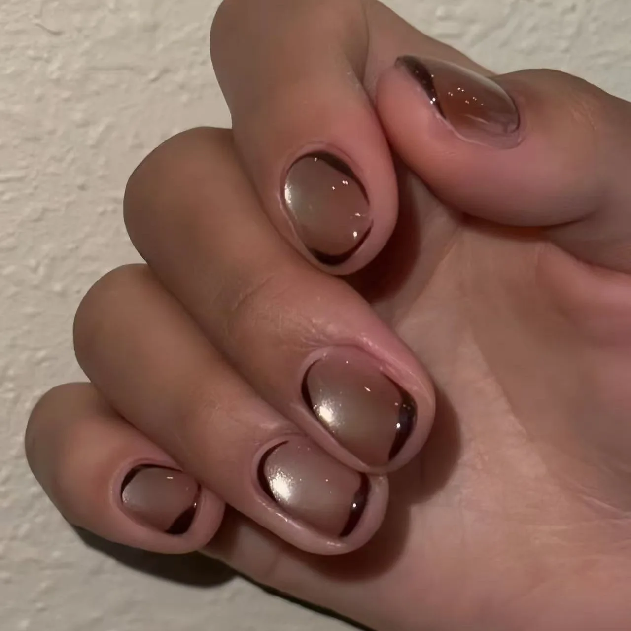 

10 шт., короткие накладные ногти ручной работы, стеклянная бусина, кошачий глаз, коричневый край, дизайн, милые крутые накладные ногти, носимые советы по дизайну ногтей для девочек