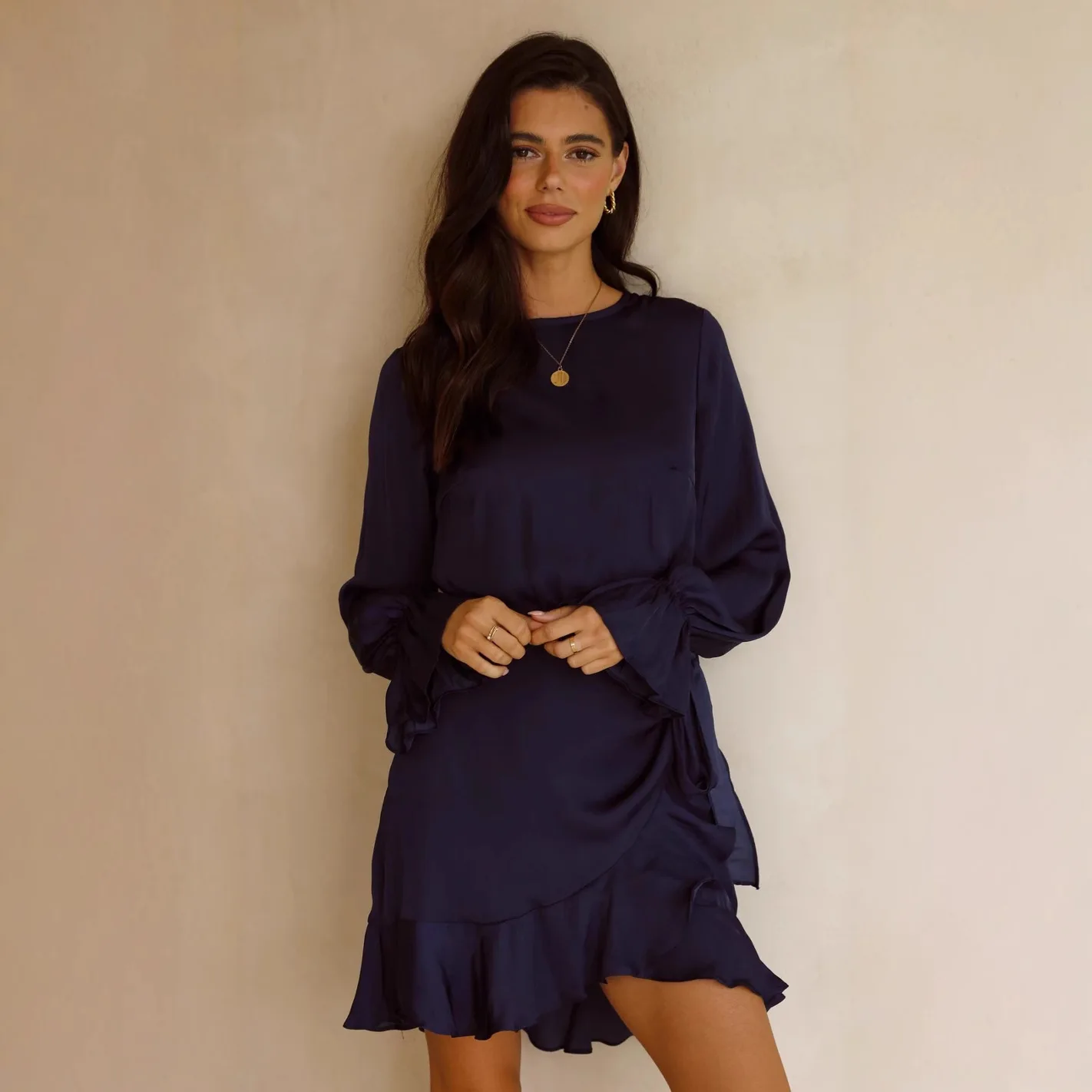 เสื้อคลุม Ele Long Svel Dr พร้อมดีไซน์ Bell Sves Commuter Knot รุ่น Bal Sle สำหรับฤดูใบไม้ร่วงและฤดูหนาว  คอลเลคชั่นใหม่สำหรับผู้หญิง