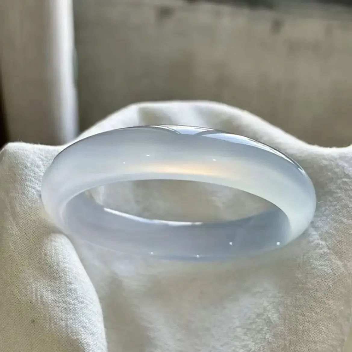 

Popular high-grade opal flat replacement fine bracelet student version white moonlight gift for girlfriend