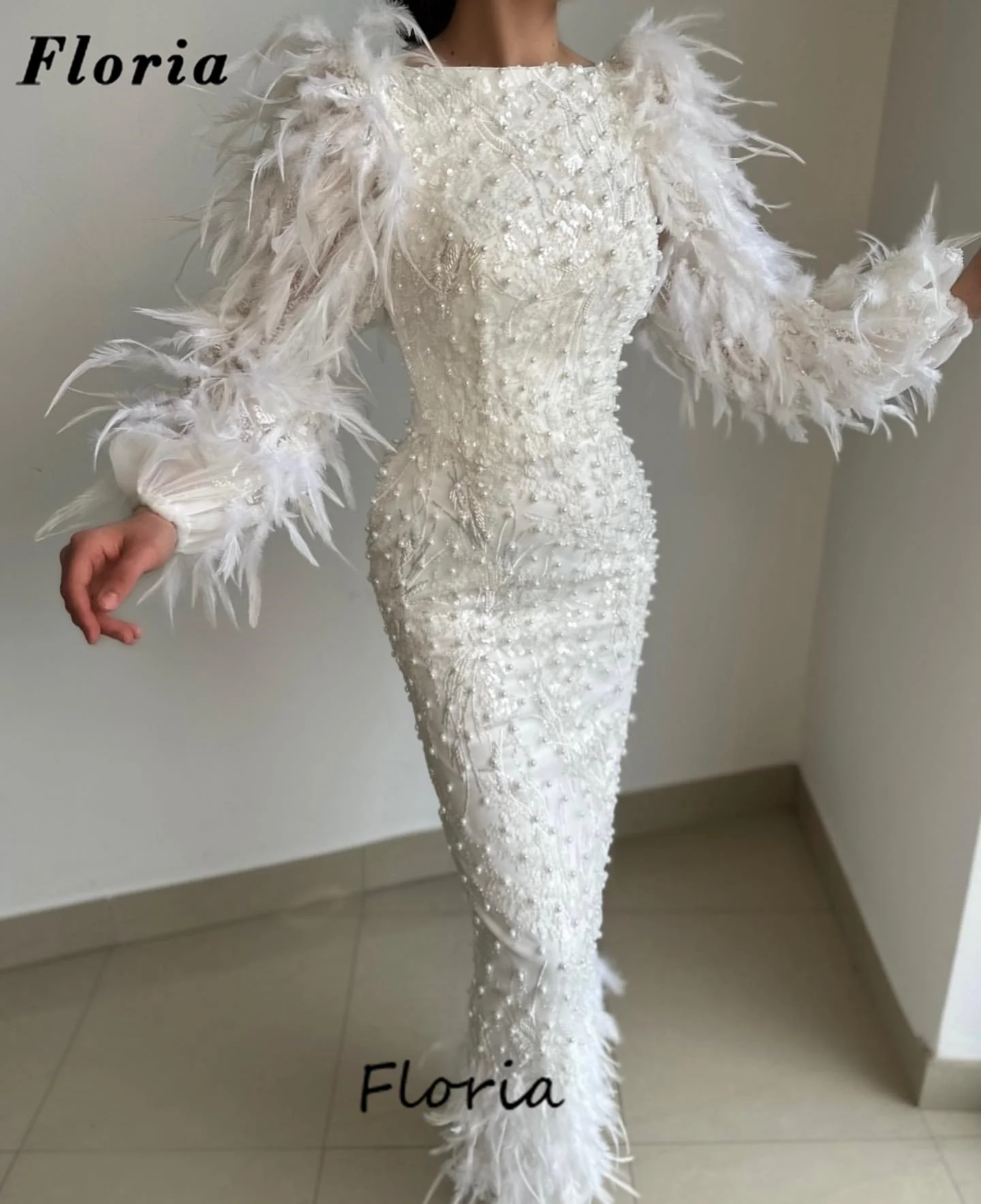 Haute Coutures White Pearls Evening Dresses Feathers Long Sleeves Straight Party Engagement Dress Robes De Soiree Pom Gowns 2023