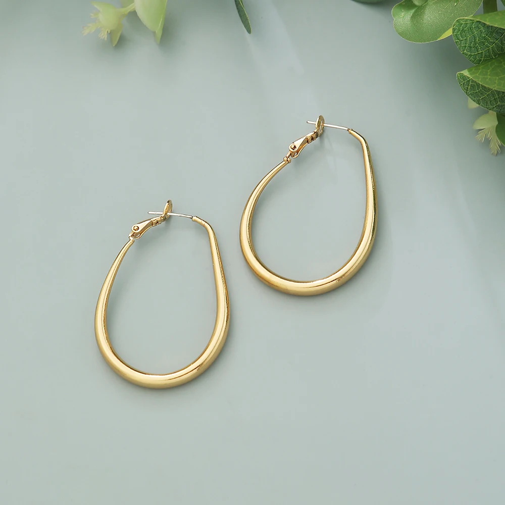 Fashion Metal U Shaped Hoop Earrings For Women Vintage Hollow Brass Ladies Stud Daily Wear Jewelry Women's Earrings Trend 2025