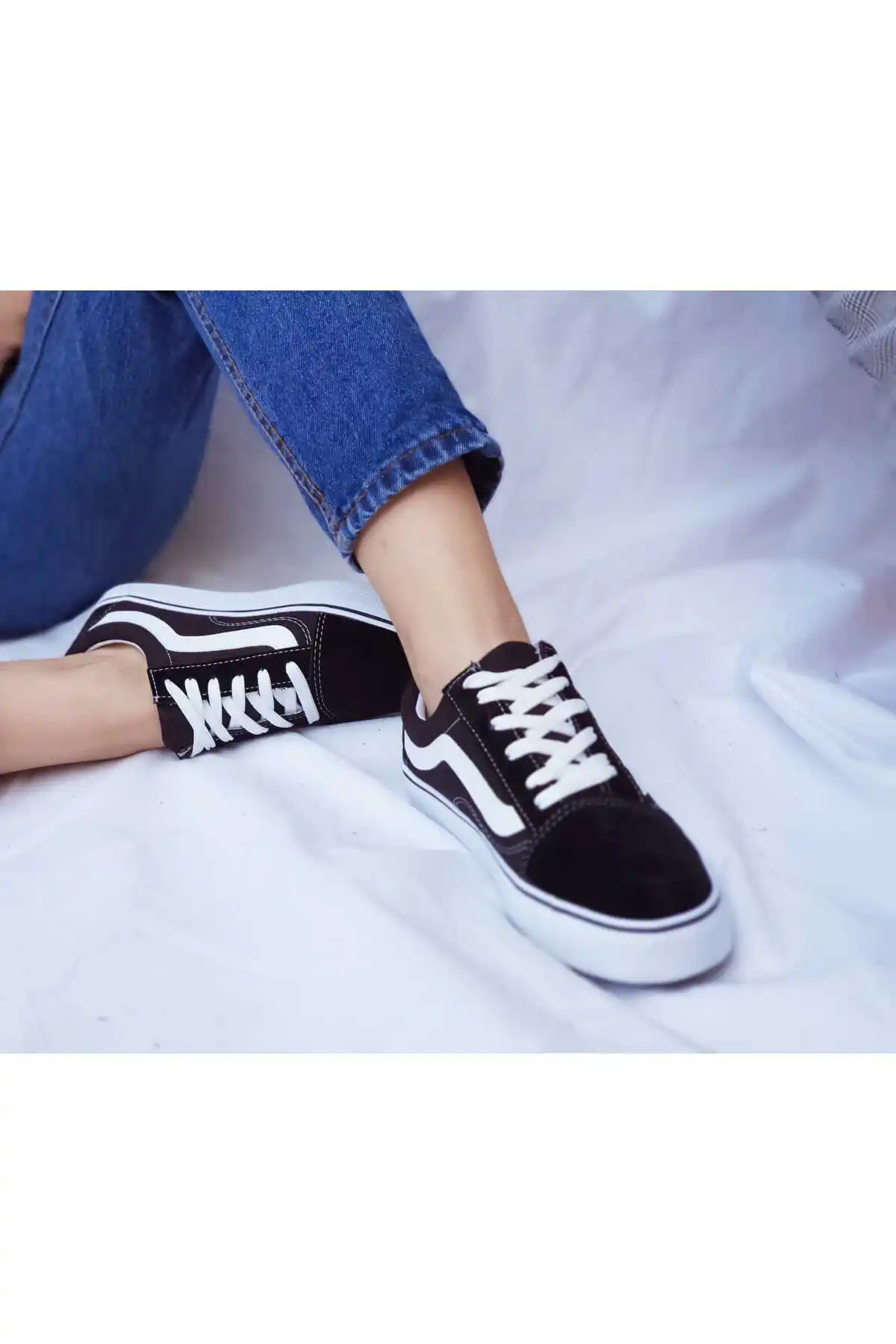 Vn Unisex Black White Sneaker Sports