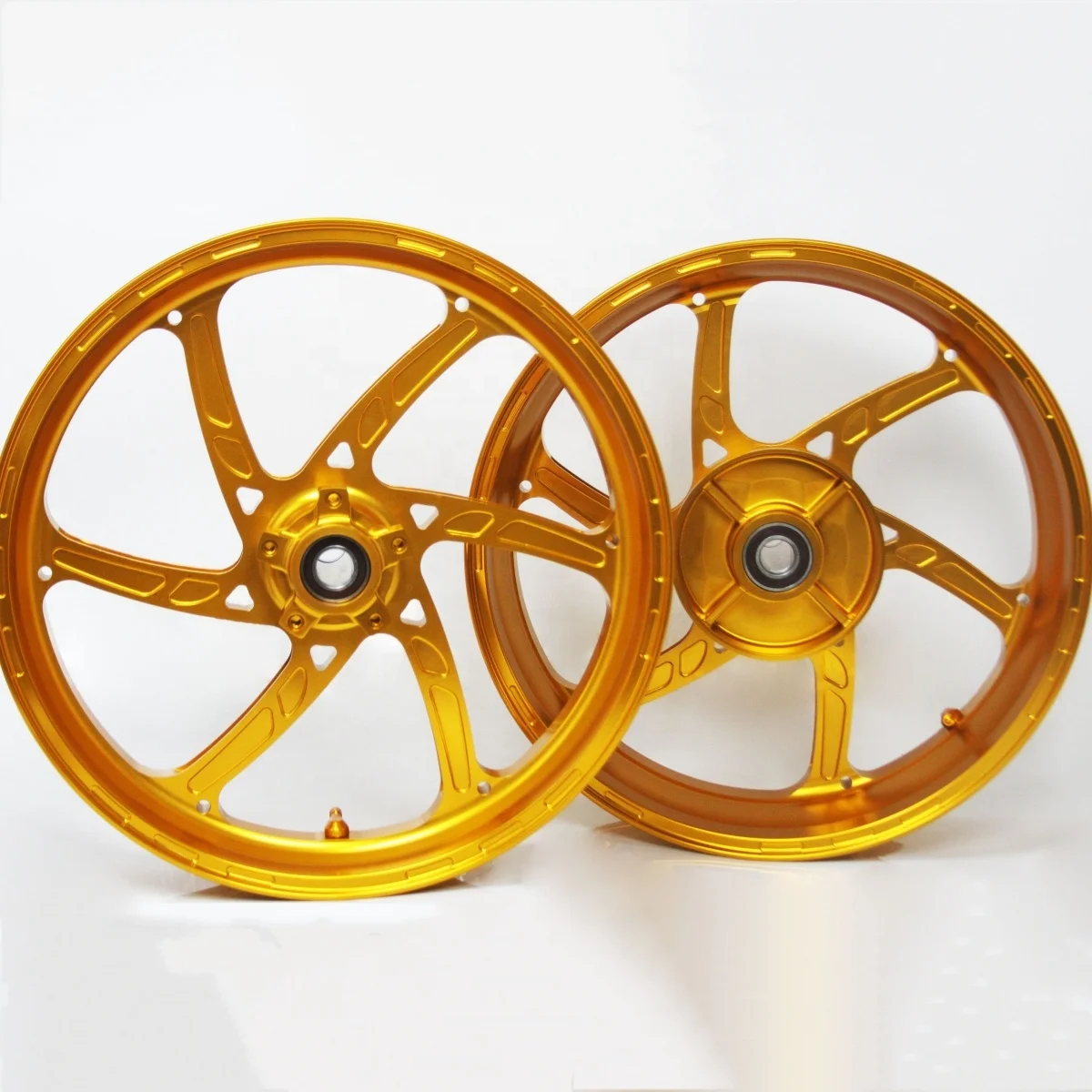 Aftermarket Customization Forged Wheel Motorcycle Alloy Rim for Suzuki Gsxr1000 / GSX-S1000 / GSX-S750 / GSX250 / GSX-1300R