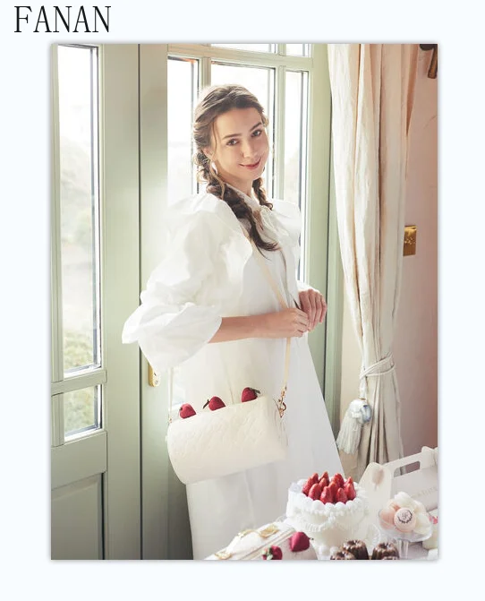 

New PU Pressed Ironing Pattern Strawberry Fashion Cake Bag Bucket Sweet and Cute Shoulder Messenger Bags for Women 2025